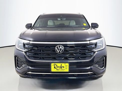 Used 2024 Volkswagen Atlas Cross Sport SEL Premium R-Line AWD/4WD image 2