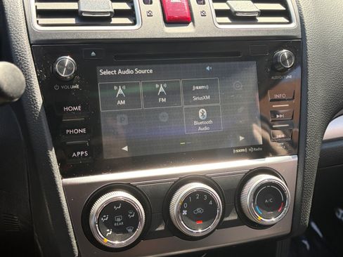 Used 2016 Subaru Crosstrek 2.0i Premium AWD/4WD image 23
