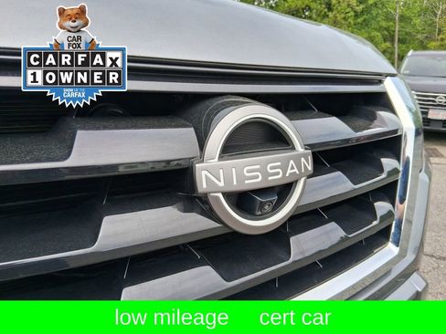 Certified 2024 Nissan Armada SL w/ Captain's Chairs Package AWD/4WD image 6
