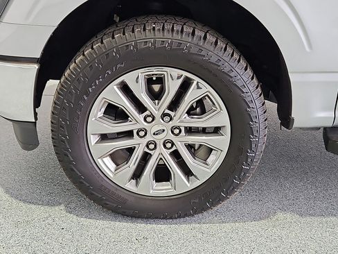 Used 2024 Ford F150 Lariat w/ FX4 Off-Road Package AWD/4WD image 11