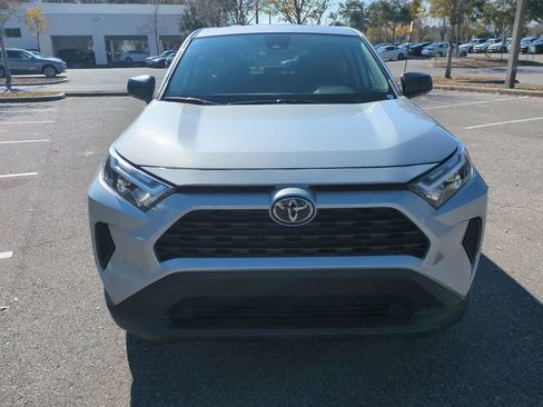 Used 2023 Toyota RAV4 LE image 9