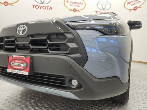 Used 2026 Toyota Corolla Cross XLE FWD image 13