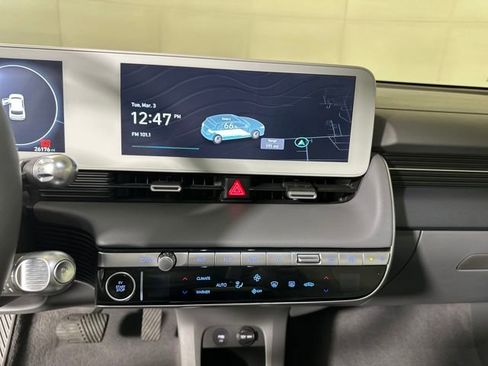Used 2023 Hyundai Ioniq 5 Limited image 21