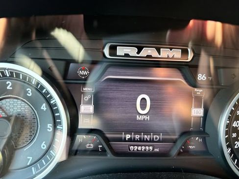 Used 2023 RAM 1500 Laramie AWD/4WD image 19