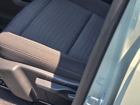 Certified 2025 Chevrolet Equinox LT w/ Safety and Technology Package FWD image 23