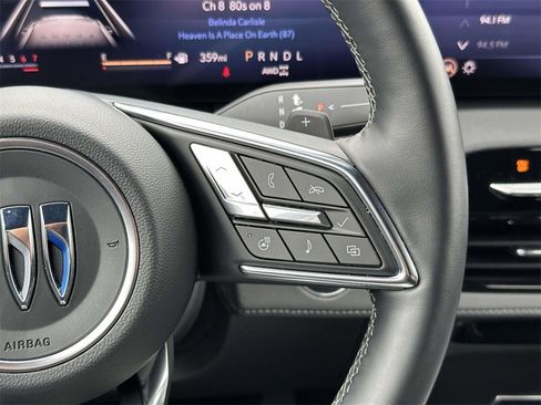 Certified 2025 Buick Enclave Preferred image 11