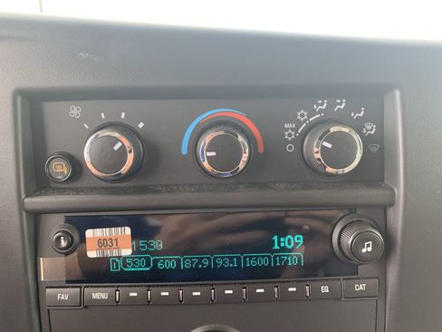 New 2025 GMC Savana 3500 w/ Power Convenience Package image 39