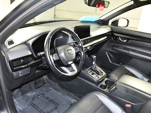 Used 2025 Honda CR-V Sport Touring image 2