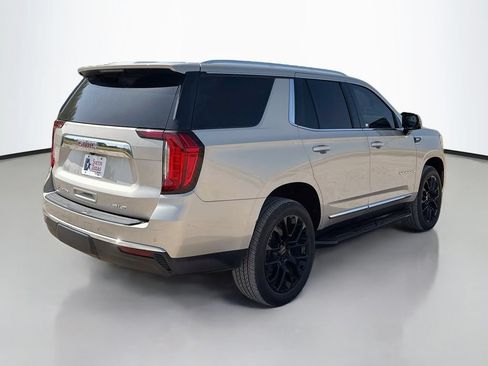 Used 2022 GMC Yukon SLT w/ SLT Premium Package RWD image 7