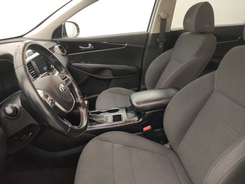 Used 2019 Kia Sorento AWD w/ Option Group 020 image 17