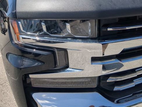 Used 2020 Chevrolet Silverado 1500 LTZ w/ LTZ Premium Package AWD/4WD image 10