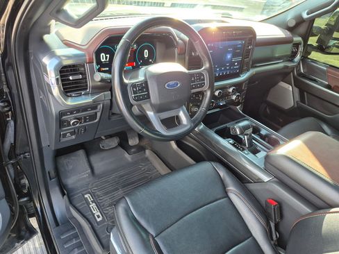 Used 2021 Ford F150 Lariat w/ Equipment Group 502A High AWD/4WD image 17