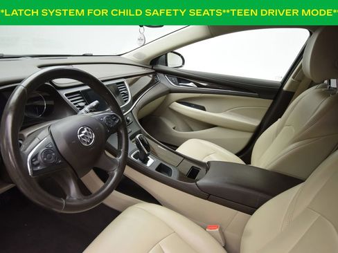 Used 2017 Buick LaCrosse Preferred image 11
