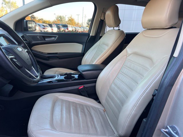 Used 2018 Ford Edge SEL w/ Equipment Group 201A AWD/4WD image 22
