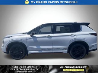 New 2026 Mitsubishi Outlander AWD video 2