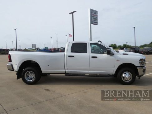 Used 2026 RAM 3500 Tradesman AWD/4WD image 2