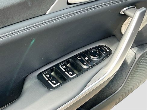 Used 2020 Kia Stinger GT2 image 18