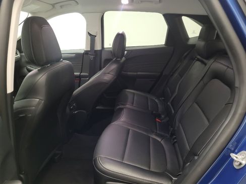 Used 2022 Ford Escape Titanium AWD/4WD image 18