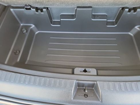 Certified 2024 GMC Acadia AT4 w/ Super Cruise Package AWD/4WD image 30