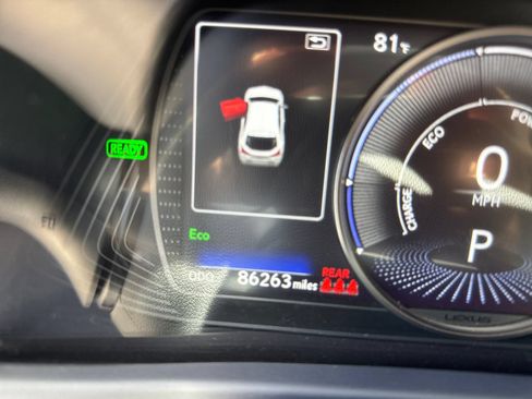 Used 2020 Lexus UX 250h w/ Premium Package AWD/4WD image 28