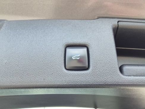 Used 2024 Ford Escape Active AWD/4WD image 18