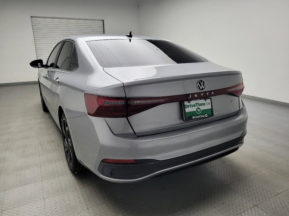Used 2025 Volkswagen Jetta SE FWD image 6