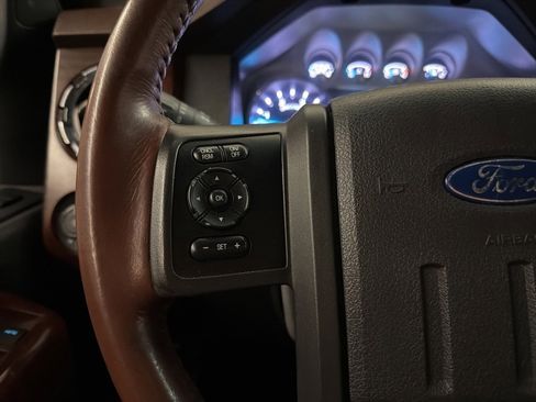 Used 2013 Ford F350 King Ranch w/ King Ranch w/Chrome Pkg image 24
