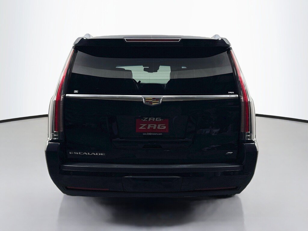Used 2016 Cadillac Escalade ESV Platinum AWD/4WD image 4