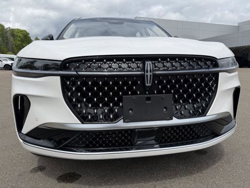 Used 2024 Lincoln Nautilus Black Label AWD/4WD image 24
