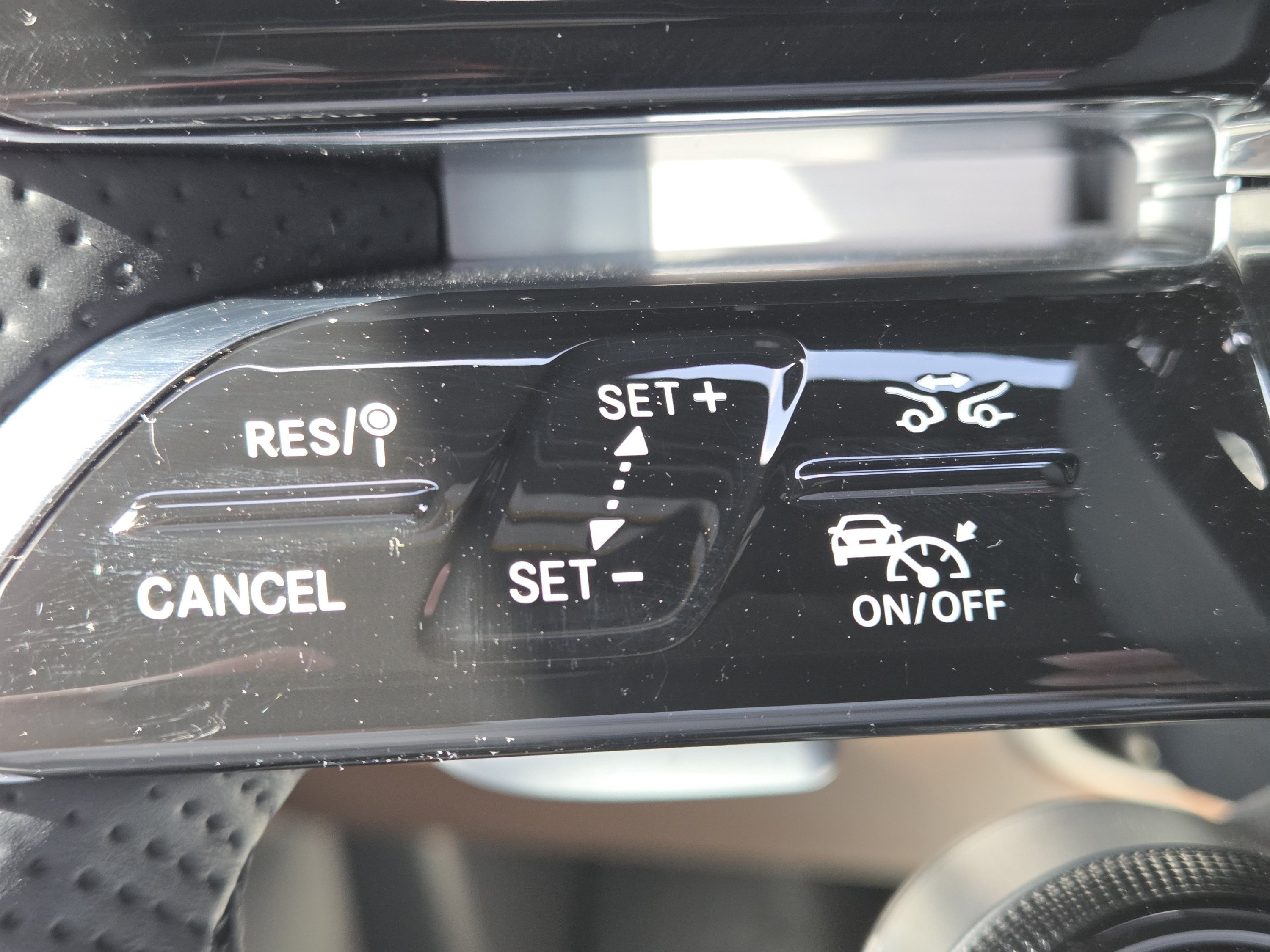 Used 2024 Mercedes-Benz GLE 53 AMG 4MATIC Coupe image 17
