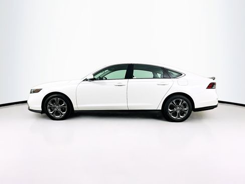 Used 2024 Honda Accord EX image 4