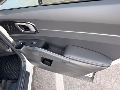 New 2025 Kia Sorento EX image 12