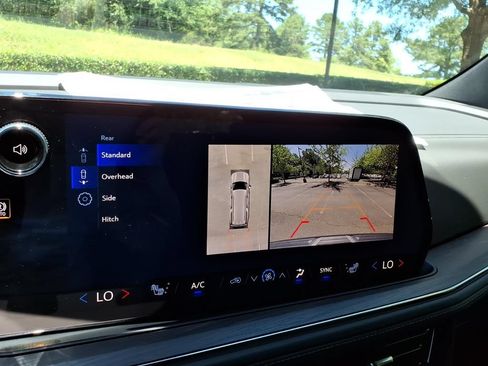 New 2026 Chevrolet Suburban Z71 w/ Z71 Off-Road Package AWD/4WD image 5
