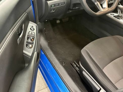 Used 2024 Nissan Sentra SV FWD image 10