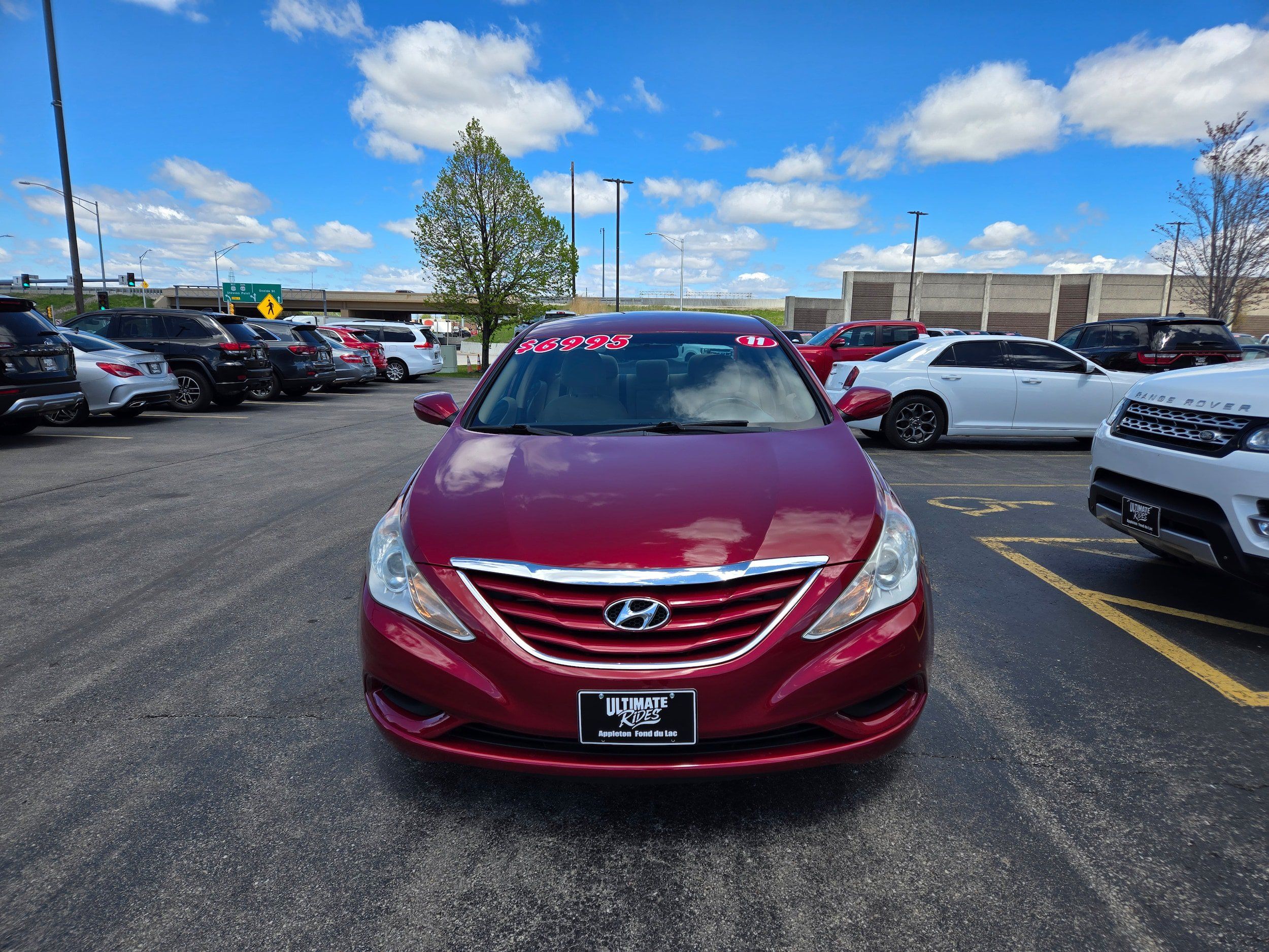 Used 2011 Hyundai Sonata GLS FWD image 2