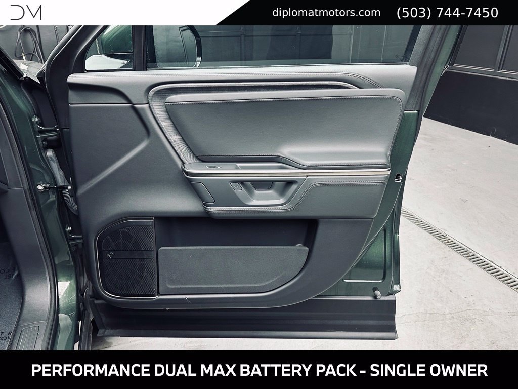 Used 2025 Rivian R1S Adventure Dual AWD/4WD image 33