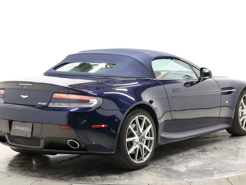 Used 2014 Aston Martin V8 Vantage Roadster image 88