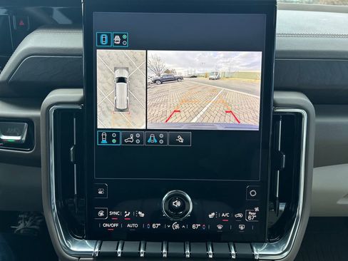 Certified 2025 GMC Yukon XL Denali w/ Sun & Power Step Package image 23