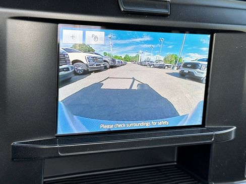 New 2026 Ford F250 XL w/ XL Chrome Package image 18