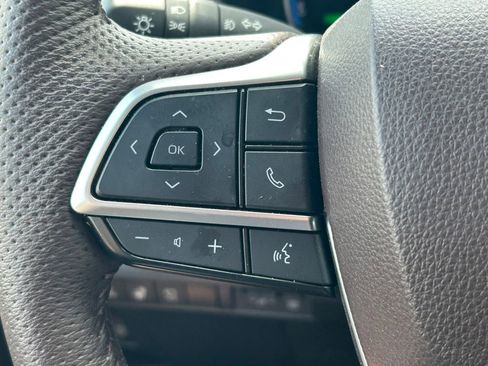 Used 2024 Toyota Sienna Platinum image 42