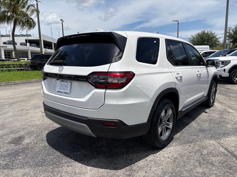 Used 2025 Honda Pilot EX-L image 7