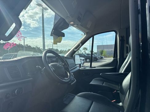 Used 2023 Ford Transit 350 XL image 6
