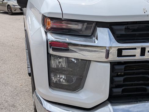 Used 2021 Chevrolet Silverado 2500 LT w/ Fleet Comfort Package image 10