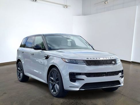 New 2026 Land Rover Range Rover Sport Dynamic SE AWD/4WD image 3
