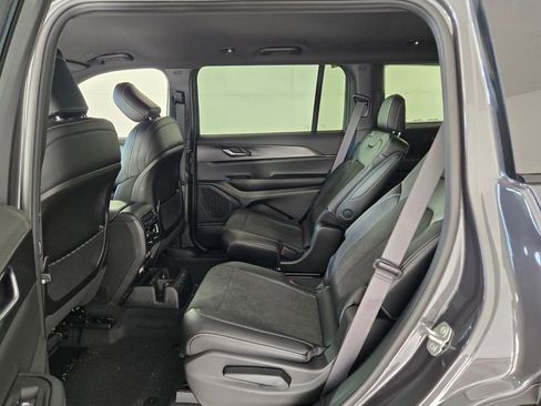 New 2025 Jeep Grand Cherokee L Laredo RWD image 8