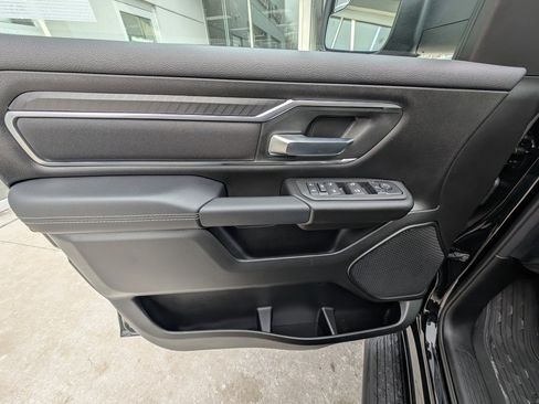 New 2026 RAM 1500 4x4 Crew Cab image 37