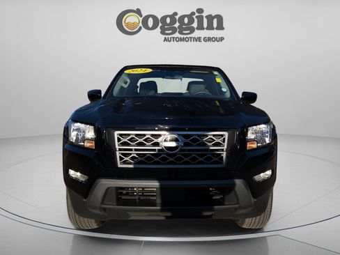 Certified 2024 Nissan Frontier SV w/ SV Convenience Package image 8