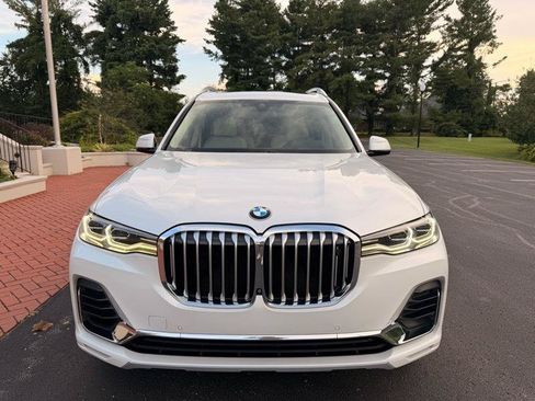 Used 2020 BMW X7 xDrive40i w/ Premium Package AWD/4WD image 3