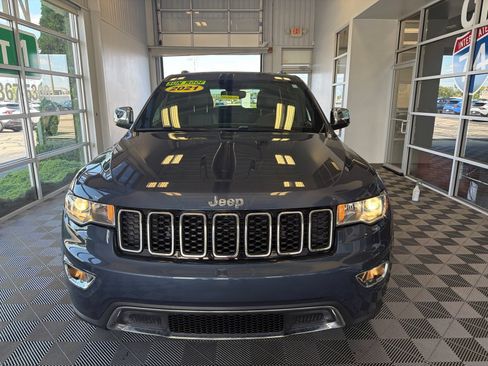 Used 2021 Jeep Grand Cherokee Limited AWD/4WD image 2