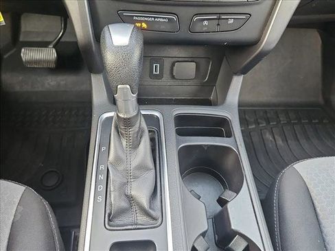 Used 2017 Ford Escape SE w/ Equipment Group 201A image 12